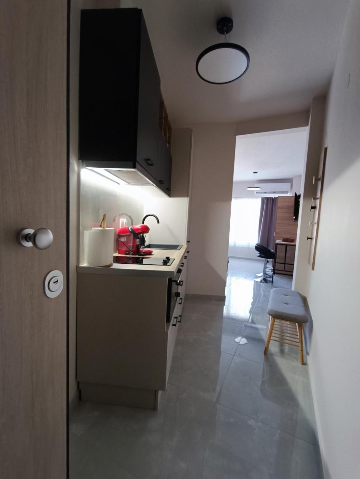 Central Studio In Veria ภายนอก รูปภาพ